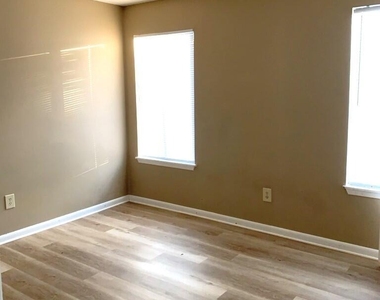 3515 Sable Palm Lane - Photo Thumbnail 3