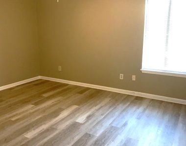 3515 Sable Palm Lane - Photo Thumbnail 5