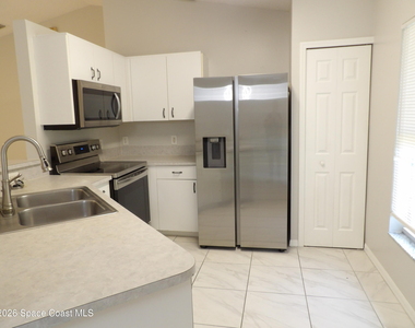 998 Camden Avenue Nw - Photo Thumbnail 8