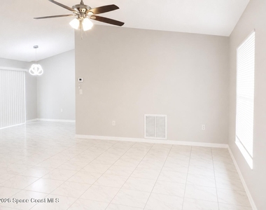 998 Camden Avenue Nw - Photo Thumbnail 2