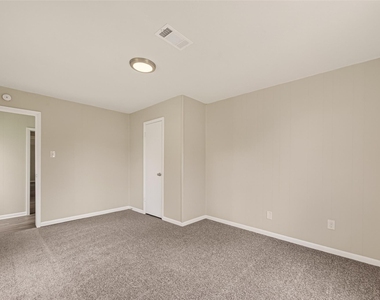 2303 N Cleveland Street - Photo Thumbnail 19