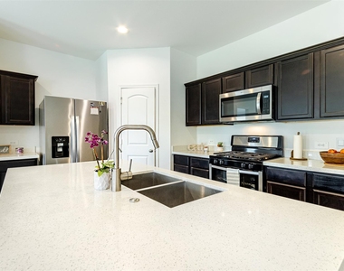 5134 Jasmine Dawn Drive - Photo Thumbnail 8