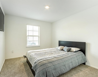 5134 Jasmine Dawn Drive - Photo Thumbnail 7