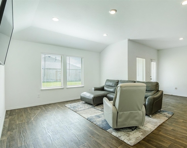 5134 Jasmine Dawn Drive - Photo Thumbnail 20