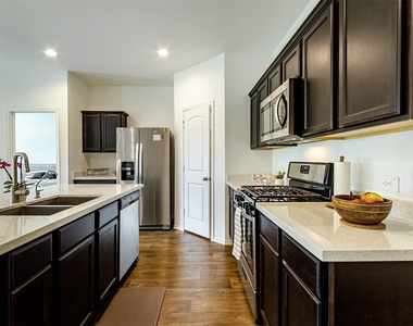 5134 Jasmine Dawn Drive - Photo Thumbnail 9