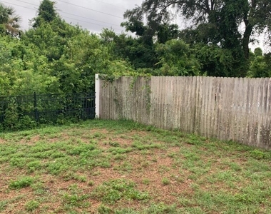 1149 Macon Drive - Photo Thumbnail 5