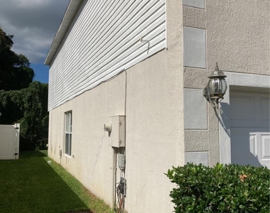 1149 Macon Drive - Photo Thumbnail 2