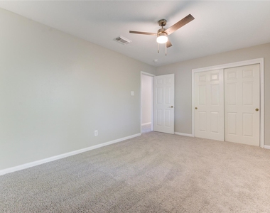 12207 Lakewood Glade Court - Photo Thumbnail 29
