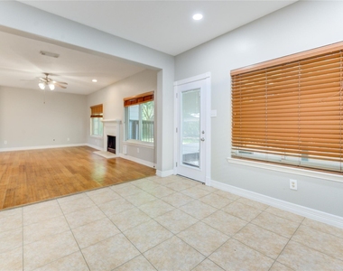 12207 Lakewood Glade Court - Photo Thumbnail 21