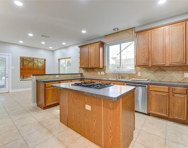 12207 Lakewood Glade Court - Photo Thumbnail 14