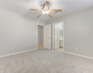 12207 Lakewood Glade Court - Photo Thumbnail 28