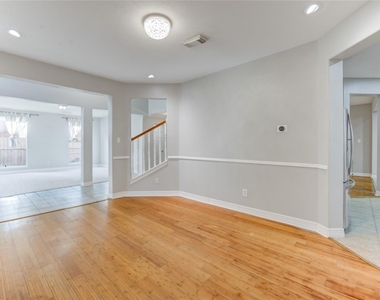 12207 Lakewood Glade Court - Photo Thumbnail 10