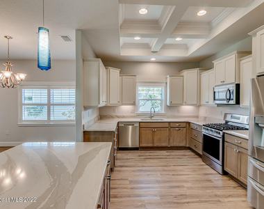 1398 Tullagee Avenue - Photo Thumbnail 18
