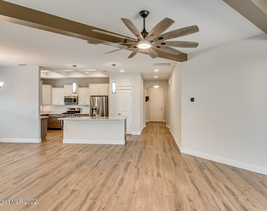 1398 Tullagee Avenue - Photo Thumbnail 13