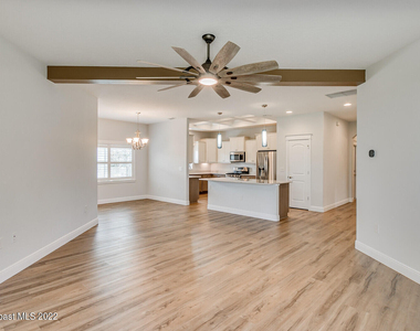 1398 Tullagee Avenue - Photo Thumbnail 12