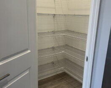 2371 Caravan Place - Photo Thumbnail 17