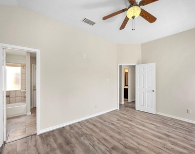 15419 Scenic Haven Drive - Photo Thumbnail 11