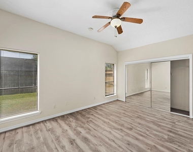 15419 Scenic Haven Drive - Photo Thumbnail 10