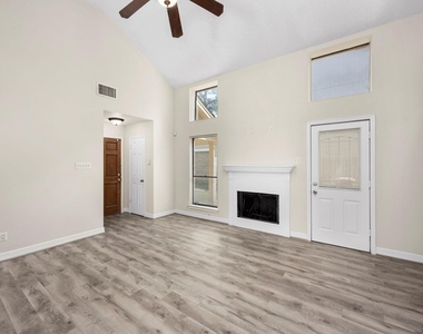 15419 Scenic Haven Drive - Photo Thumbnail 4