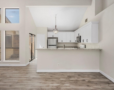 15419 Scenic Haven Drive - Photo Thumbnail 6
