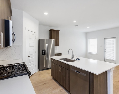 2828 Willow Gulch Way - Photo Thumbnail 3