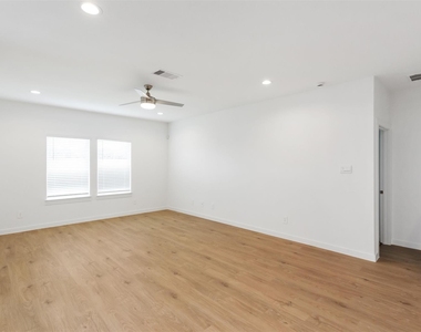 2828 Willow Gulch Way - Photo Thumbnail 8