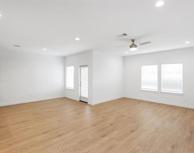 2828 Willow Gulch Way - Photo Thumbnail 7