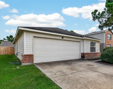 19119 Yaupon Ranch Drive - Photo Thumbnail 2