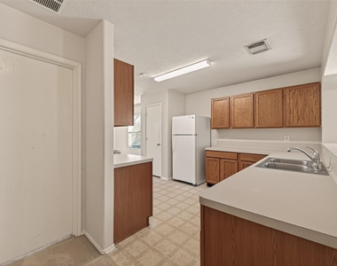 19119 Yaupon Ranch Drive - Photo Thumbnail 14