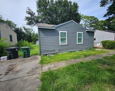 3409 Nathaniel Brown Street - Photo Thumbnail 18