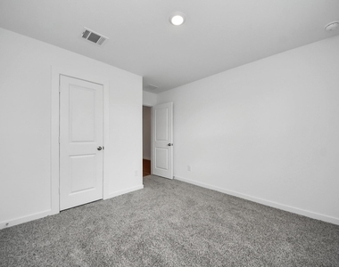 9106 Serene Haven Drive - Photo Thumbnail 27
