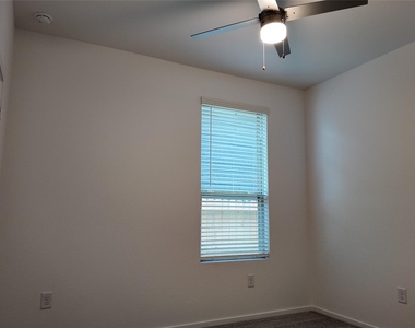 15023 Rustic Moon Road - Photo Thumbnail 11
