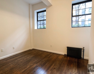 West 73rd Street - Photo Thumbnail 2