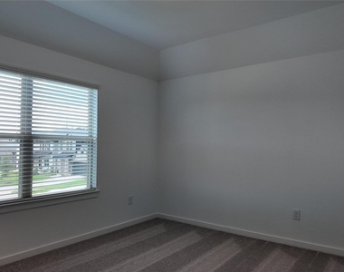 15190 Wild Gully Way - Photo Thumbnail 18