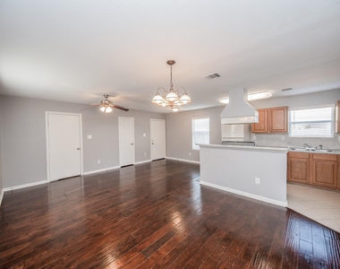 1631 Dove Run - Photo Thumbnail 9