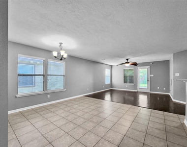 15519 Echo Stable Lane - Photo Thumbnail 2