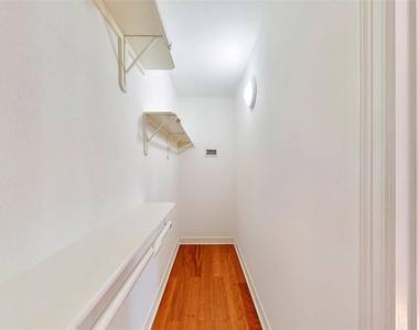 2104 State Street - Photo Thumbnail 15