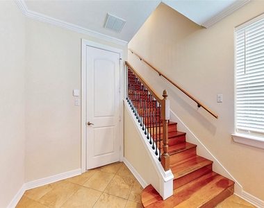 2104 State Street - Photo Thumbnail 31