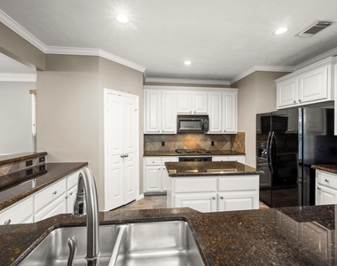 5420 Kansas Street - Photo Thumbnail 16