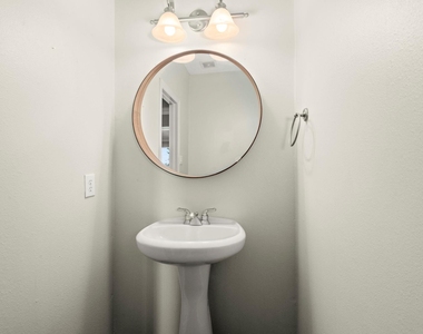5420 Kansas Street - Photo Thumbnail 19