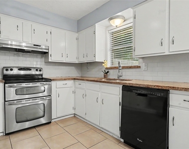 4210 Cork Lane - Photo Thumbnail 9