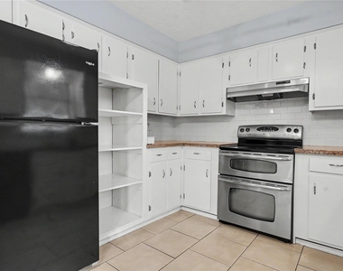 4210 Cork Lane - Photo Thumbnail 10