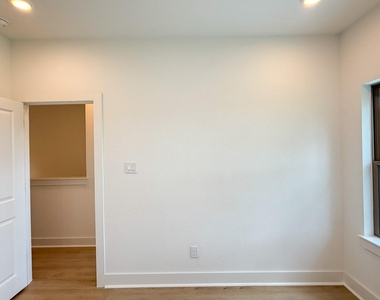 5414 Ina Street - Photo Thumbnail 14