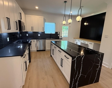 5414 Ina Street - Photo Thumbnail 4