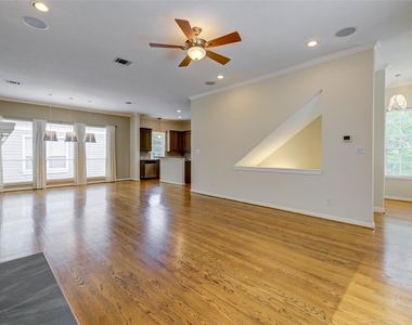 302 Fargo Street - Photo Thumbnail 10