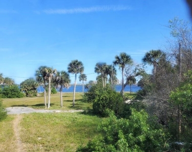 108 Murray Way - Photo Thumbnail 13