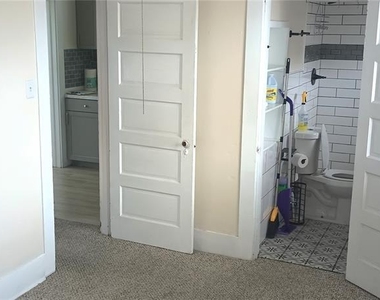 108 Murray Way - Photo Thumbnail 4