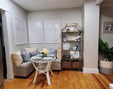 410 N Oleander Avenue - Photo Thumbnail 8