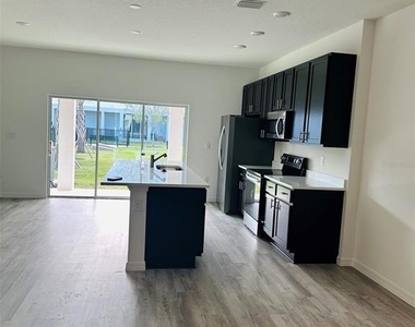 737 Maple Oak Drive - Photo Thumbnail 1