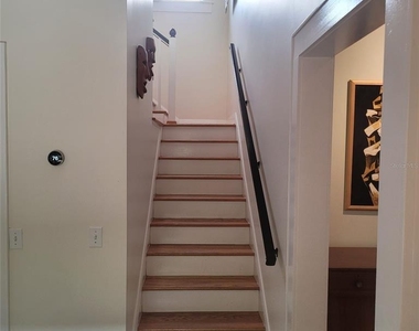 2916 W Bay Court Avenue - Photo Thumbnail 15